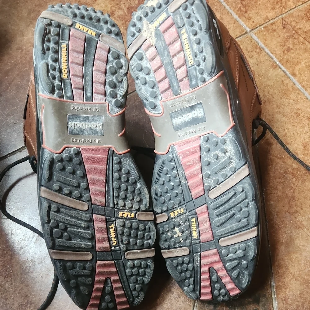 Reebok Men's Brown and Black Steel Toe Work Shoes - Picture 3 of 5